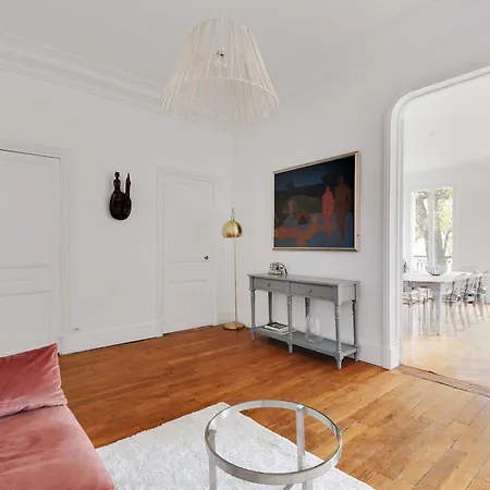 Luxury 4br-8p-eiffel Tower *