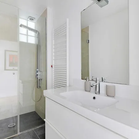 Luxury 4br-8p-eiffel Tower