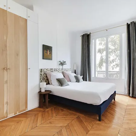 Luxury 4br-8p-eiffel Tower * Paryż