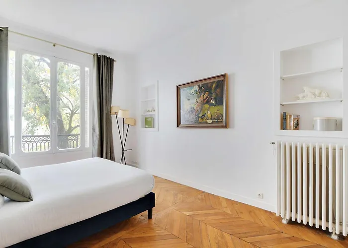 Luxury 4br-8p-eiffel Tower *