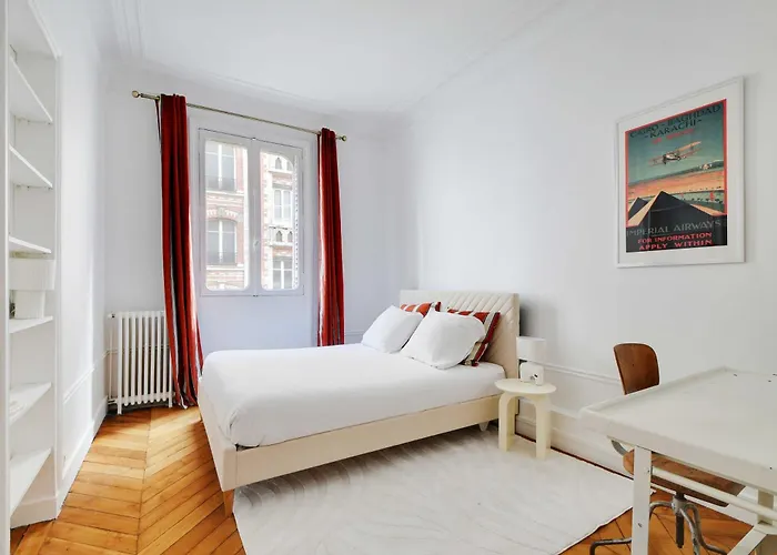 Luxury 4br-8p-eiffel Tower Апартаменты Париж