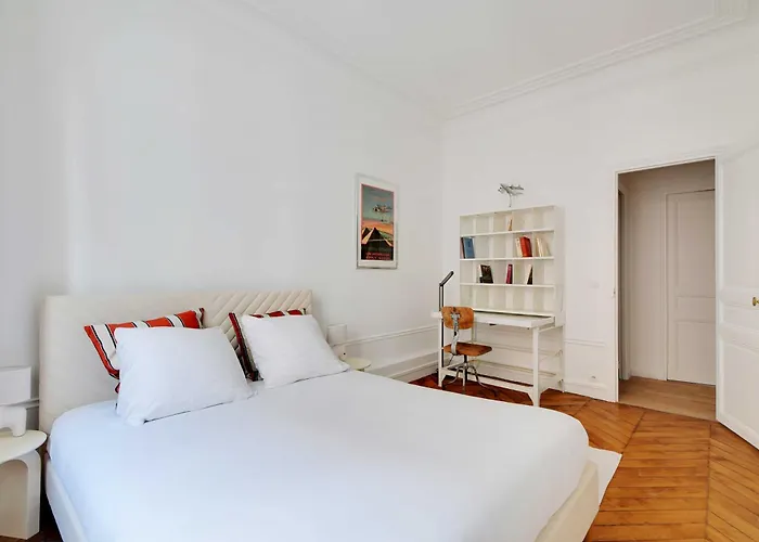 Luxury 4br-8p-eiffel Tower Апартаменты Париж