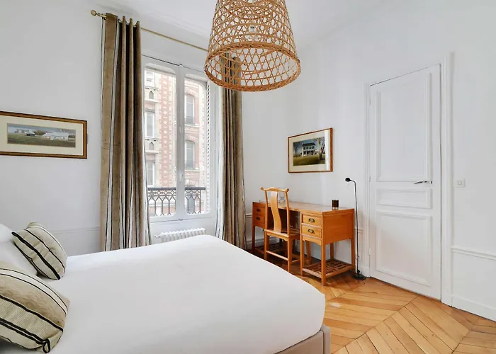 Апартаменты Luxury 4br-8p-eiffel Tower