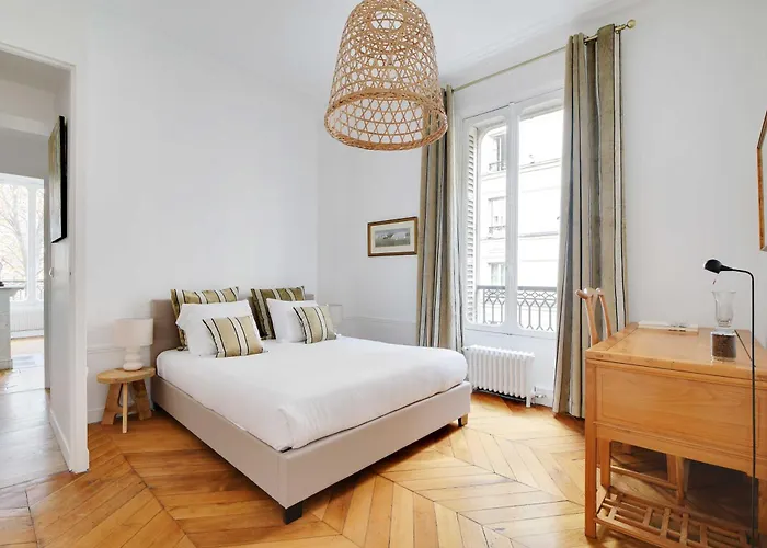 Luxury 4br-8p-eiffel Tower *