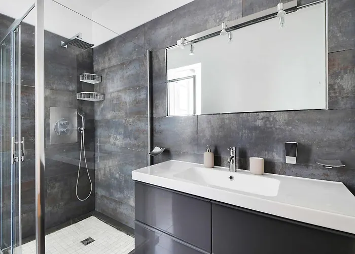 Апартаменты Luxury 4br-8p-eiffel Tower Париж